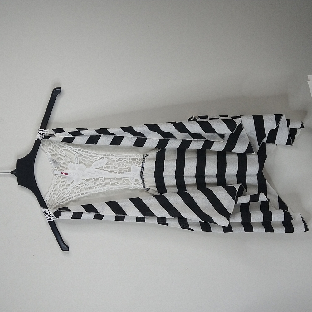 Bongo Black | Cream Crochet Vest Size: XL